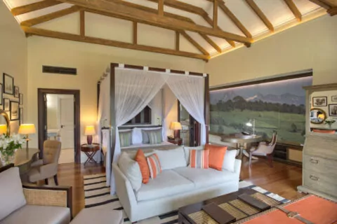 Hemingways Hotel